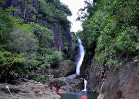 Водопад Klong Plu .