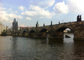 Прага...