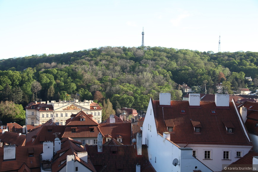 Вид на Петршинские сады и Петршинскую телевизионную башню