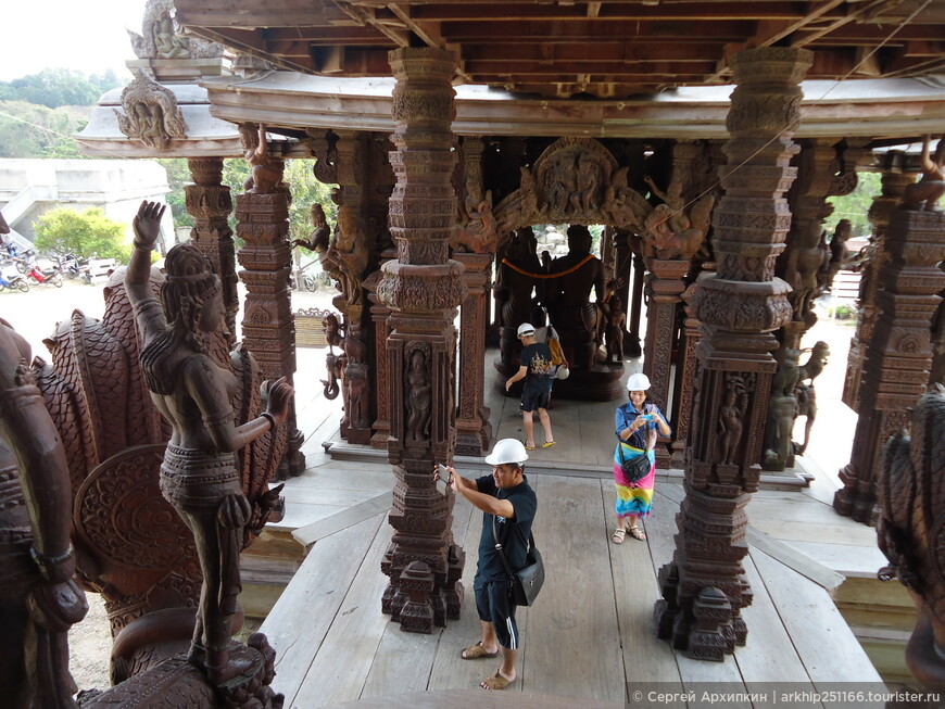 Самостоятельно в Паттайю на Новый 2013 год. Храм Истины в Паттайе.