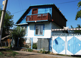 Петропавловск это город частного сектора.... домики-домики.... кто на что горазд.