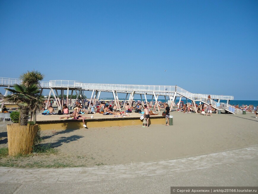 Самостоятельно на городской пляж Венеции на острове Лидо.