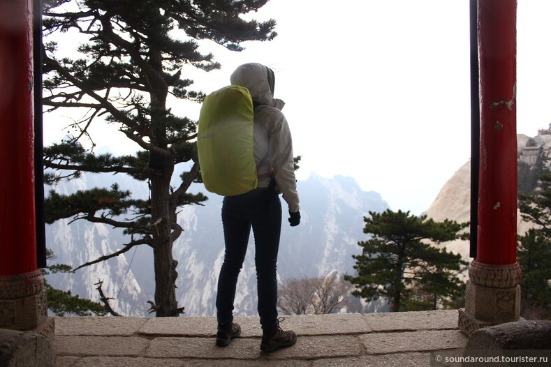 Способны ли вы пройти 20000 ступеней горы Хуашань?