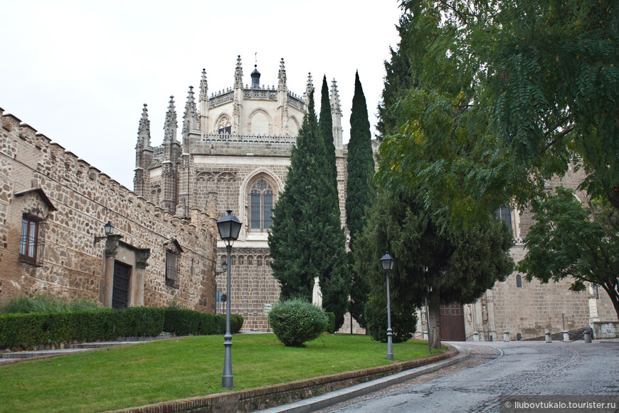 Монастырь Сан-Хуан-де-лос-Рейес