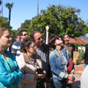 Мы с нашей группой туристов на экскурсии в           Замкe Херста-Сан Семеон 