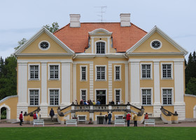 Эстония. Усадьбы - музеи и замки