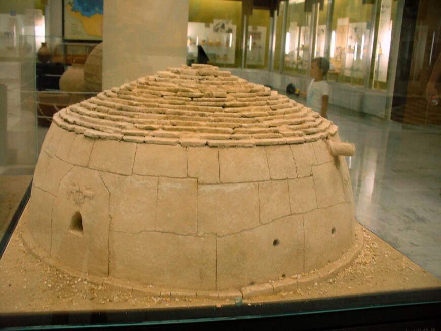 Реконструкция Большой гробницы Хили из экспозиции Национального музея Аль-Айна.