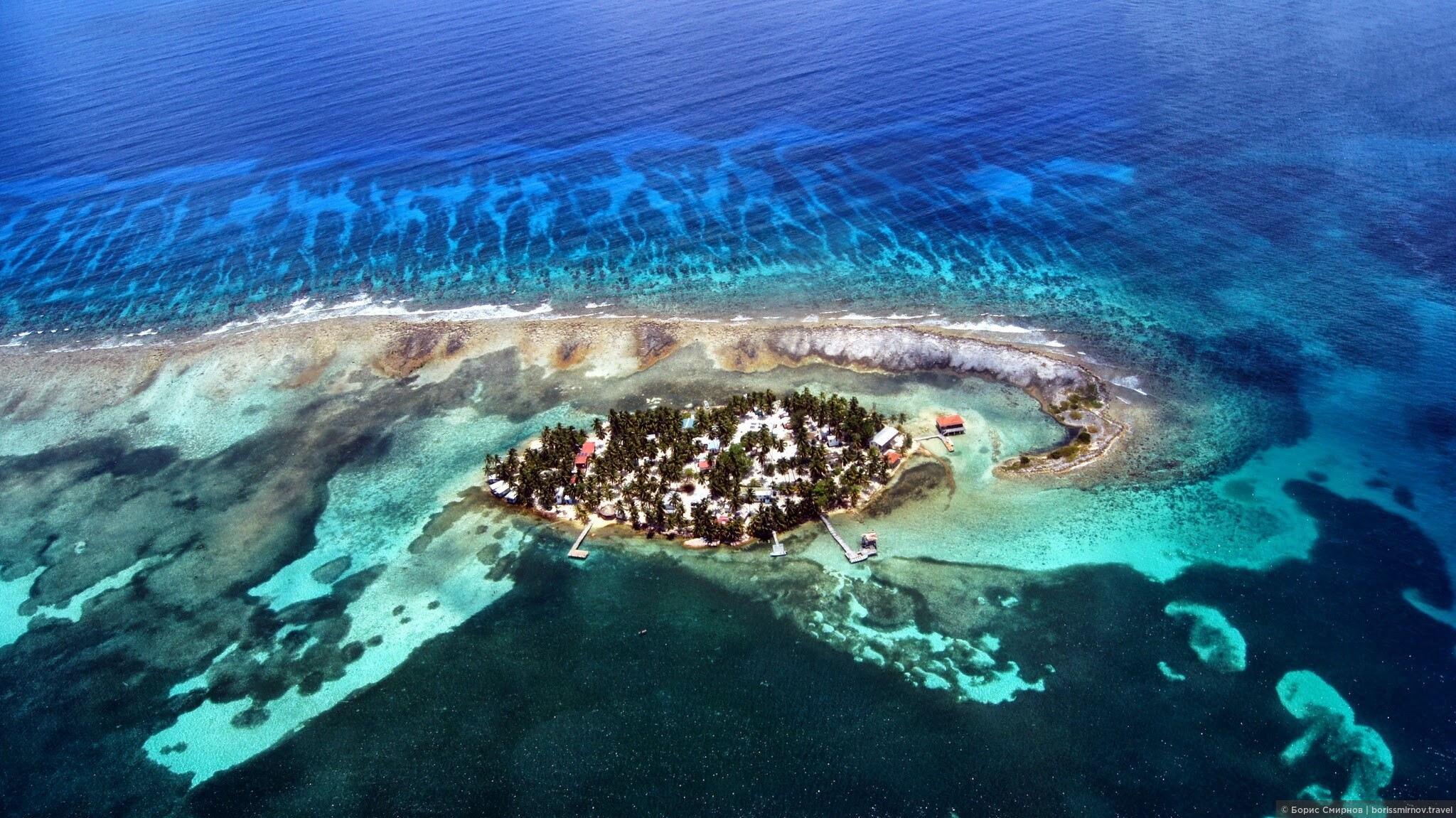 Blue Hole, Lighthouse Reef, Belize загрузить