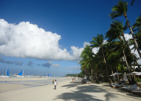Остров Боракай (Филиппины) в январе 2014.