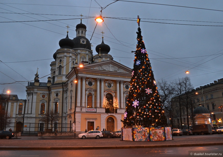 Новогоднее очарование Петербурга