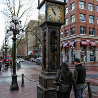 Самая известная и старая достопримечательность Ванкувера- Паровые часы.Самые старые в мире.