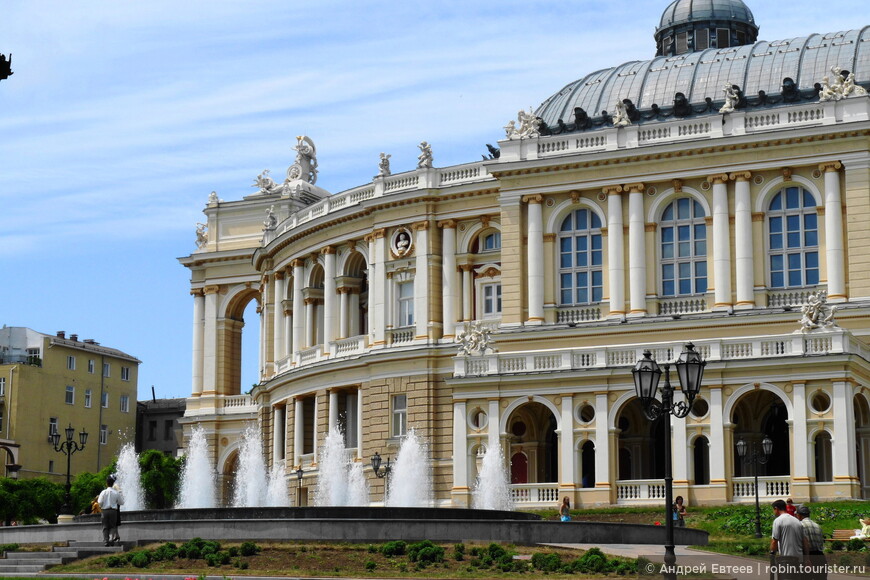 Город, который спасли апельсины