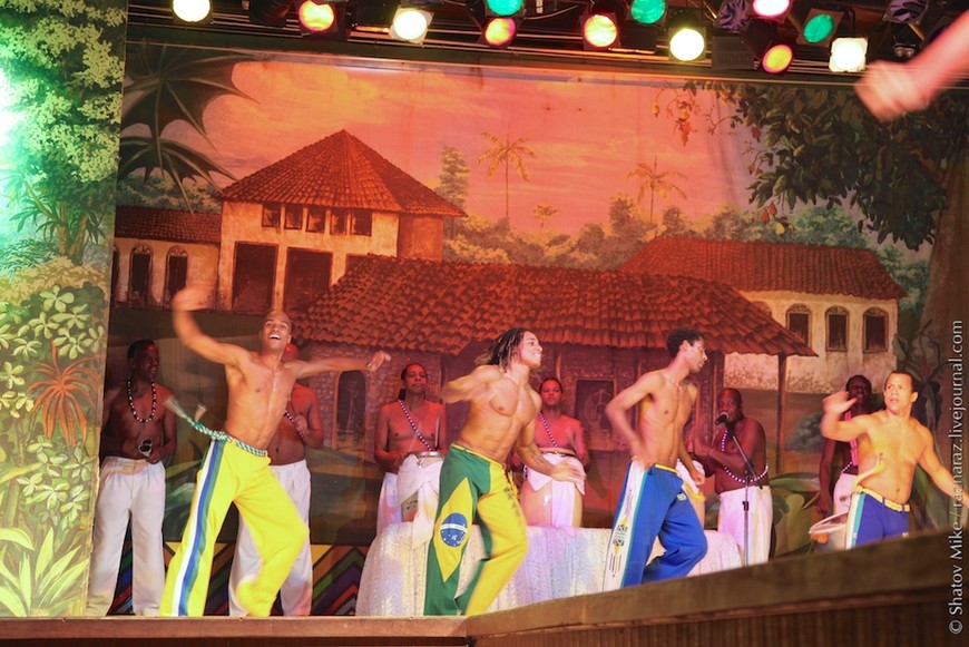 Рио-де-Жанейро: мини-карнавал — Платаформа