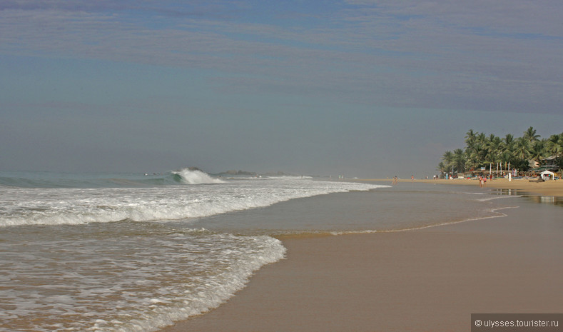 Шри Ланка. Океан. Волны.
