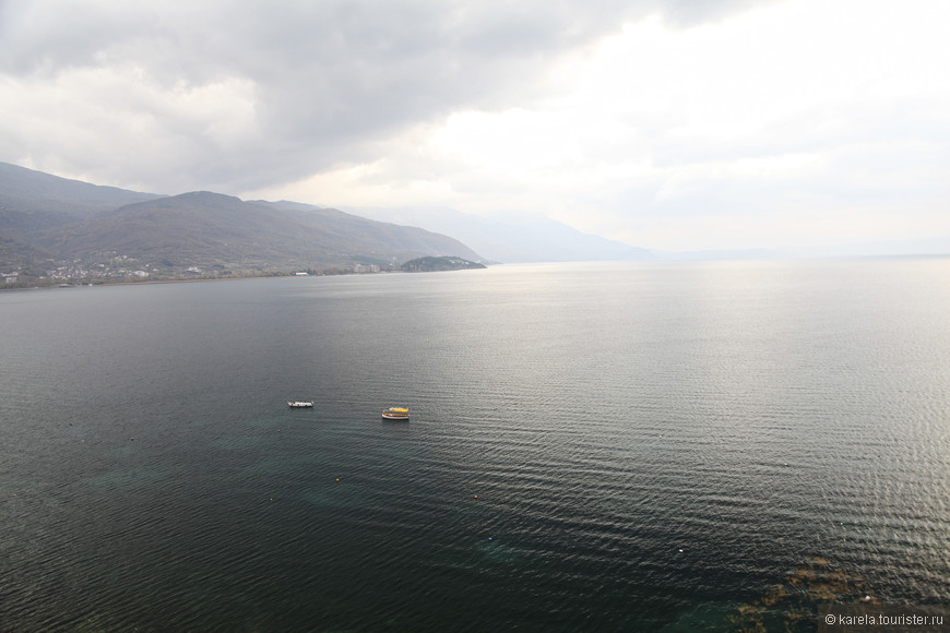 Охридское озеро - самое глубокое и древнее озеро на Балканах