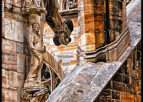 Скульптуры воображаемого Duomo di Milano