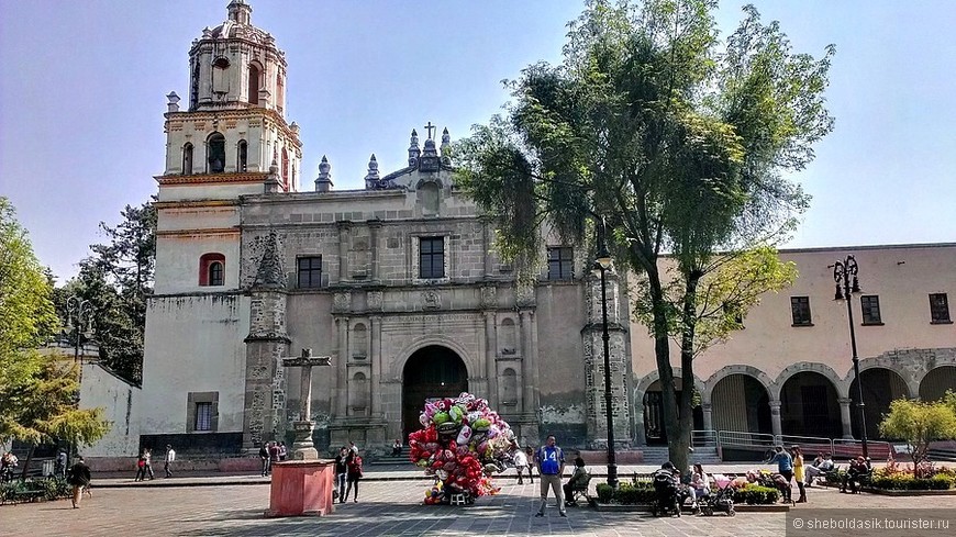 Мехико: район Койоакан, музей Фриды Кало и парки