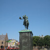 Памятник Вильему Оранскому - основателю голландской республики.