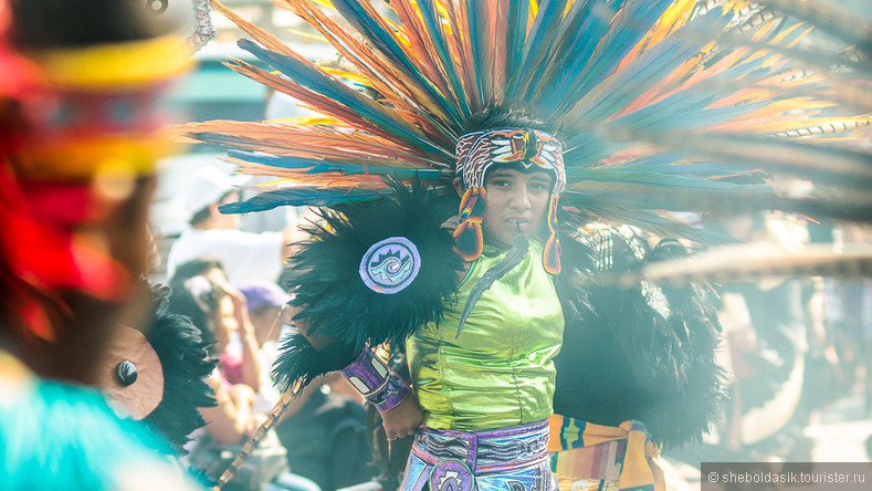 Мексика, Мехико: шествие в честь Девы Марии Гваделупской