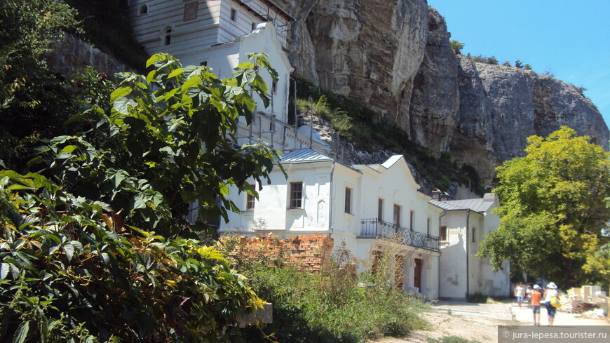 Монастырь в ущелье Святой Марии
