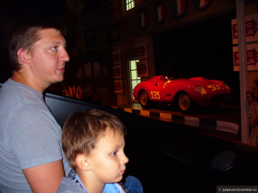 Чем заняться малышу в  Ferrari World