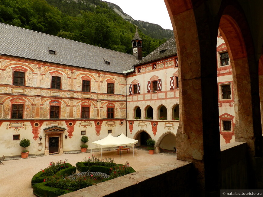 Замок Тратсберг (Schloss Tratzberg)