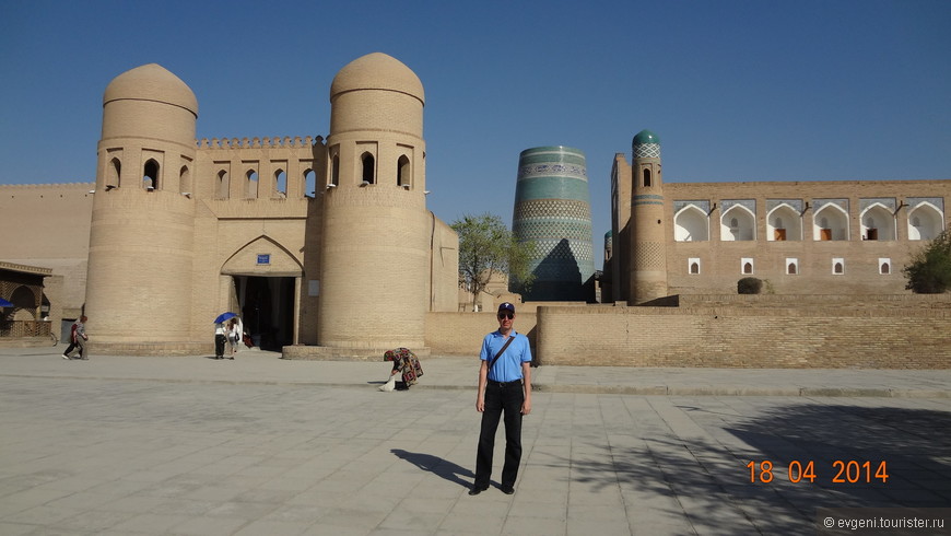 Хива. Комплекс Ичан-Кала. Западные ворота Аль-Дарваза