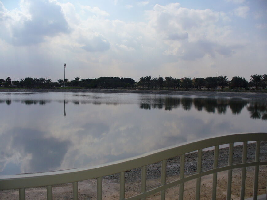 Парк Аль Барша (Al Barsha Pond Park)