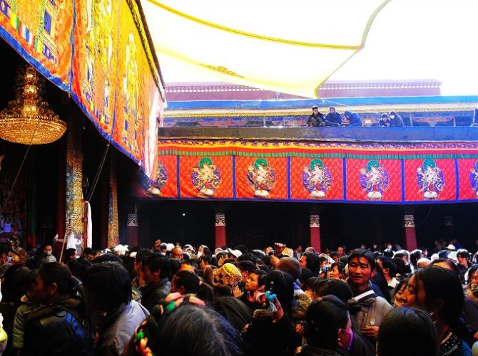 Путешествие в Тибет в июне на праздник Сагадава