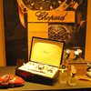 Витрина всемирно известной швейцарской фирмы часов Chopard - гарантия бузупречного вкуса и успешности жизни.