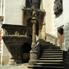 Винтовая лестница старой Ратуши со скульптурой Юстиции - символом справедливости.