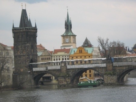 Прага, только Прага, и совсем немного замок Сырхов