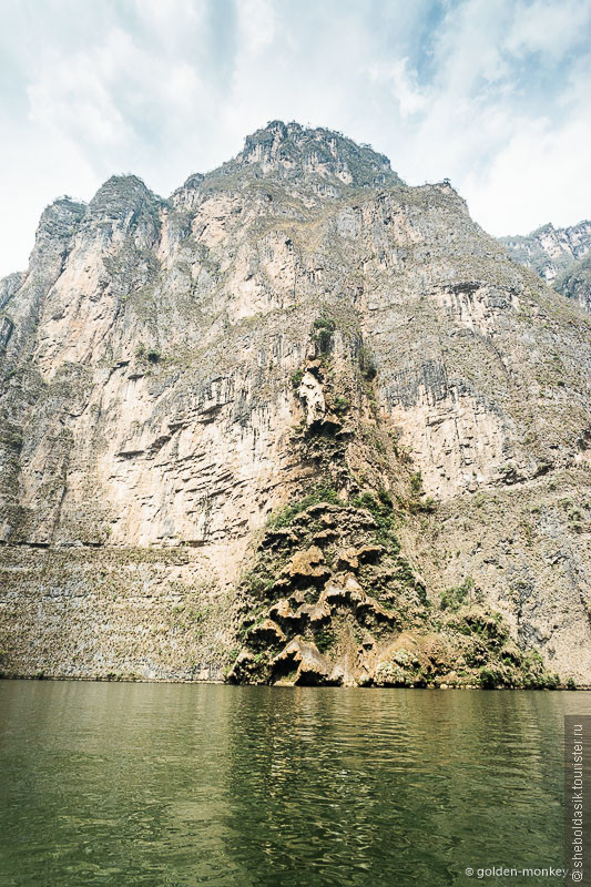 Почему каньон Сумидеро надо смотреть и с земли, и с воды?
