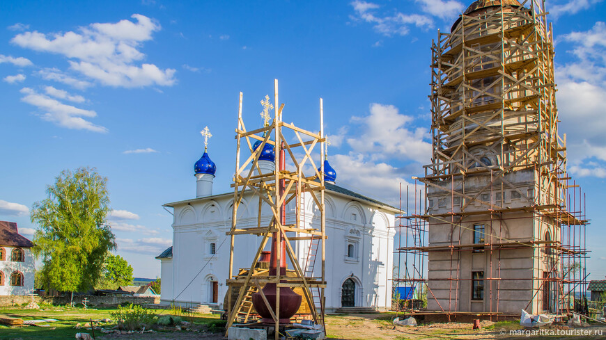 строящийся монастырь в Горячево