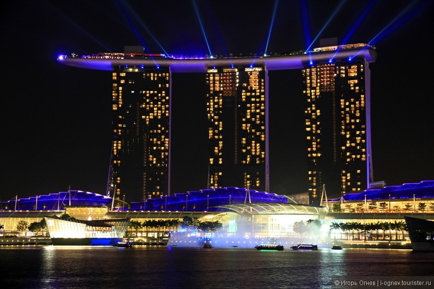 Увидеть вечерний Сингапур и …. мечтать о возвращении сюда еще раз