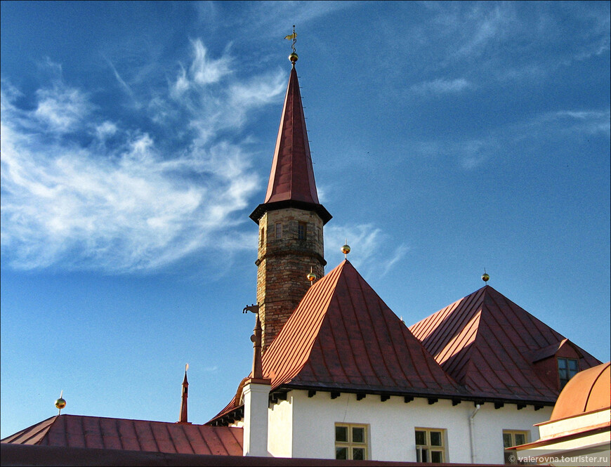 Приоратский замок в Гатчине