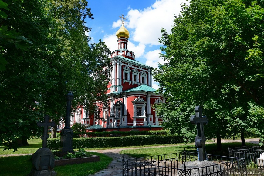Новодевичий Богородице-Смоленский монастырь