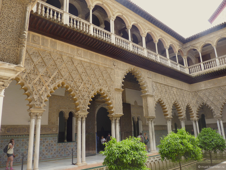 Дворец Алькасар в Севилье