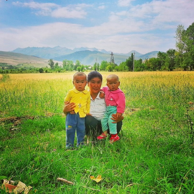 Семья в Киргизии