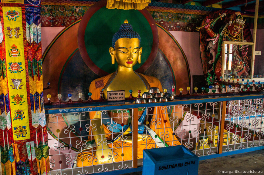 Буддистский монастырь в Манали. Долина Куллу. Гималаи