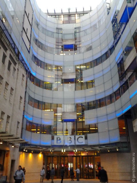 Главный вход в студию BBC