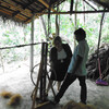 Демонстрация производства веревки из кокосового волокна  - на сад специй