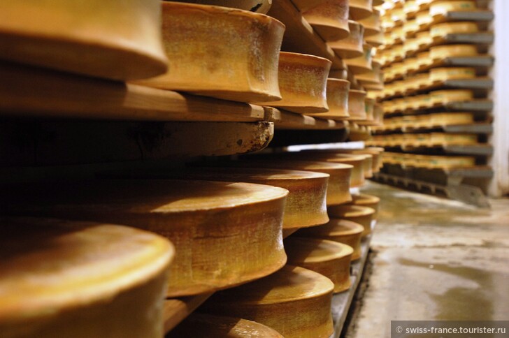 Что купить домой из Савойи, Рона-Альп и лыжных курортов? Посещение сырного производства