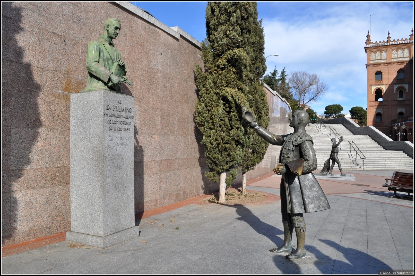 Памятник флемингу в мадриде