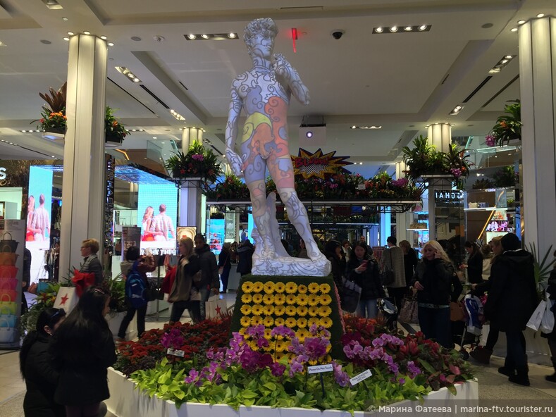 Фестиваль цветов Macy's в Нью-Йорке.