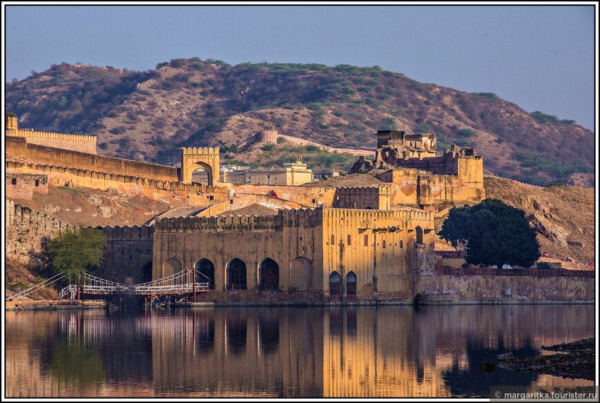 Нахаргар (Nahargarh) форт — такой близкий и такой далекий