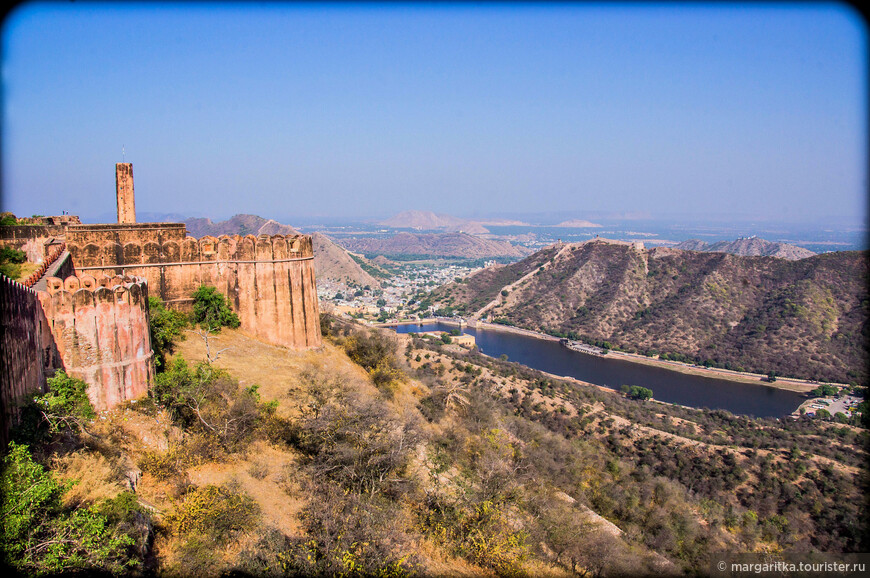 Нахаргар (Nahargarh) форт — такой близкий и такой далекий