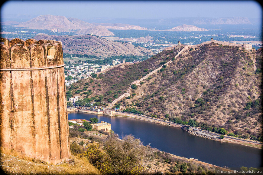 Нахаргар (Nahargarh) форт — такой близкий и такой далекий