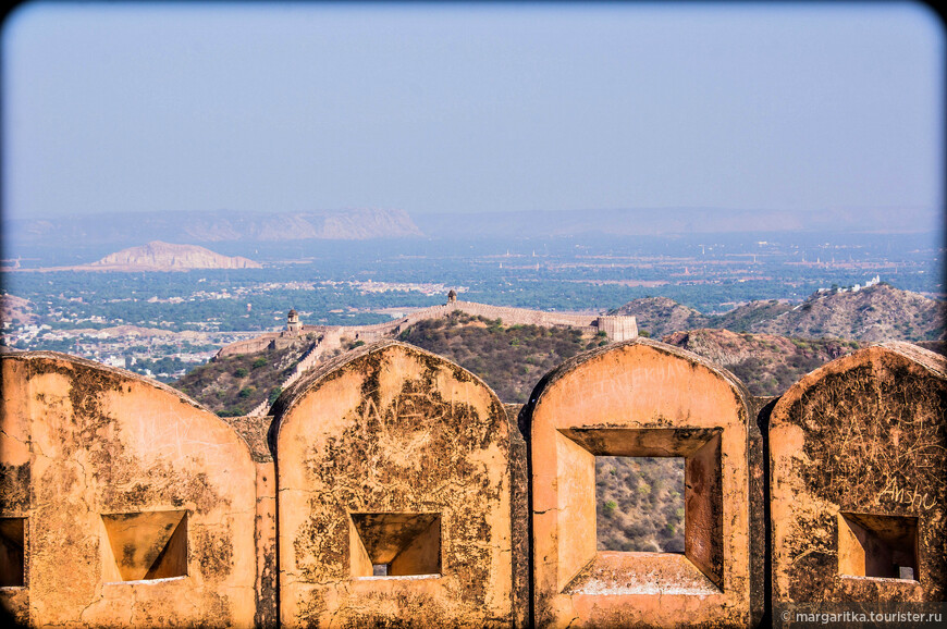 Нахаргар (Nahargarh) форт — такой близкий и такой далекий