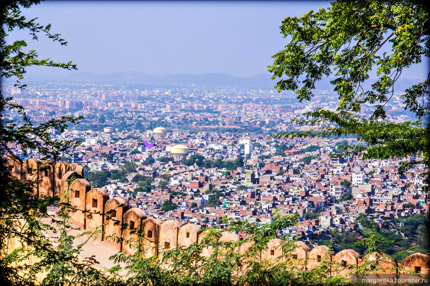 Нахаргар (Nahargarh) форт — такой близкий и такой далекий